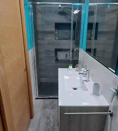 Actualizado 2024, Casco Vello 7 Minutos, Wifi Apartment Vigo Exterior photo