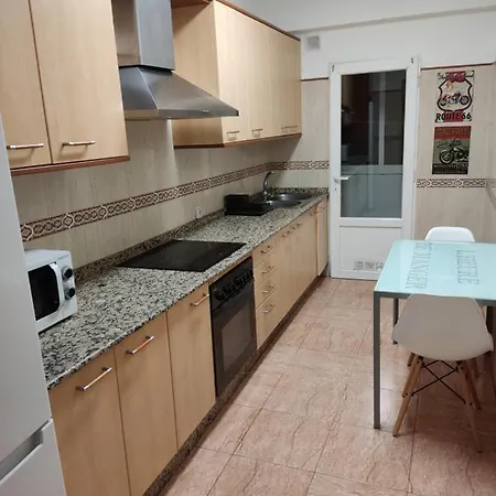 Actualizado 2024, Casco Vello 7 Minutos, Wifi Apartment Vigo Exterior photo